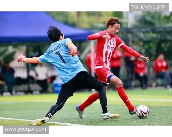 抖音舞动青春足球明星展现无限魅力与激情