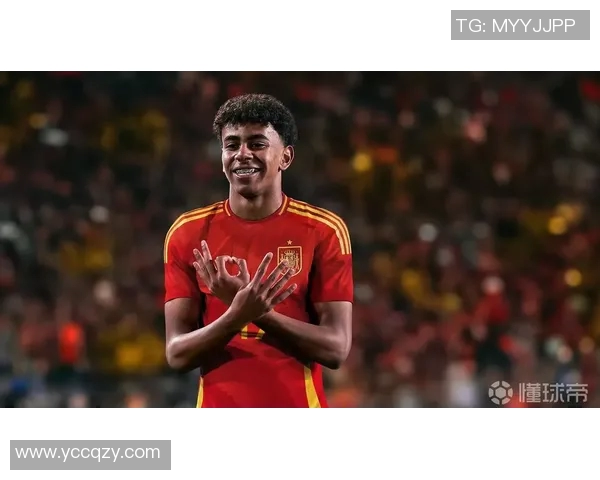 足球明星在抖音分享生活瞬间，精彩图片展现他们场内外的魅力与风采