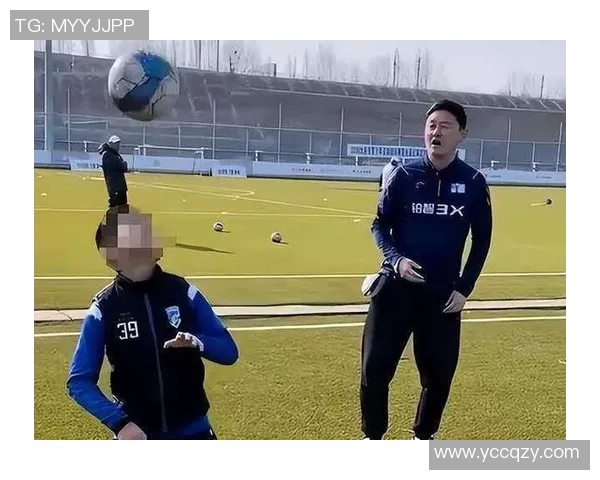 2020年猝死足球明星背后的健康隐患与职业压力探讨