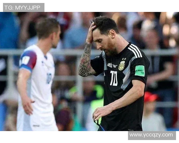 足球明星们温馨互动时刻合集摸头瞬间让你感受温暖与亲切