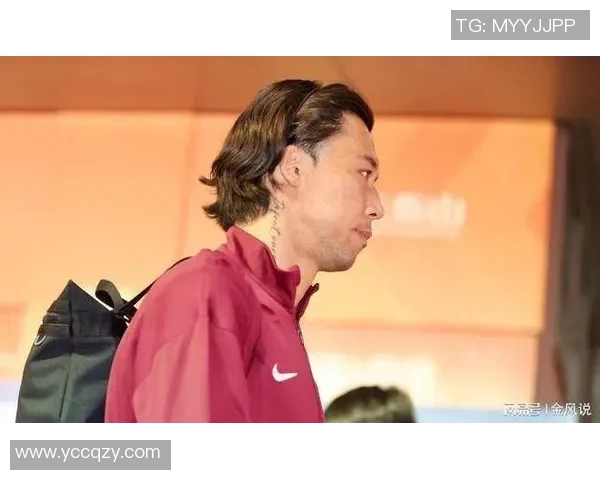 足球明星郜林的太太：她背后的故事与支持他成功的力量